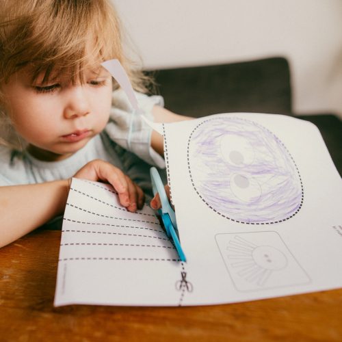 Fiskars Kezdő olló és foglalkoztató könyv 3+