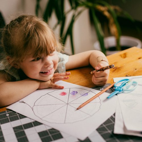 Fiskars Kezdő olló és foglalkoztató könyv 3+