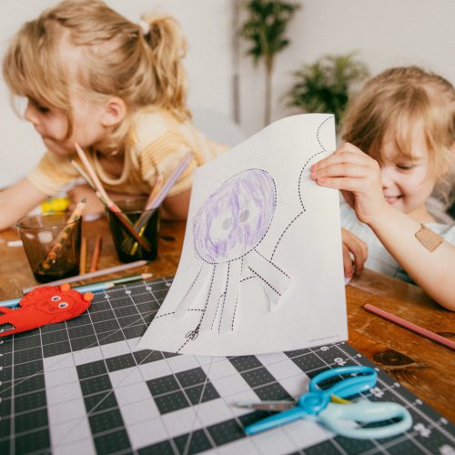 Fiskars Kezdő olló és foglalkoztató könyv 3+