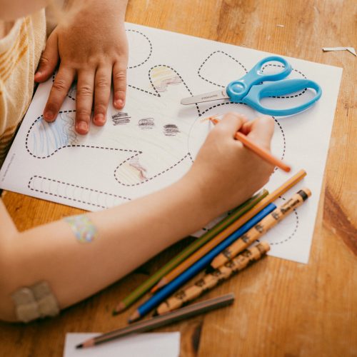 Fiskars Kezdő olló és foglalkoztató könyv 6+