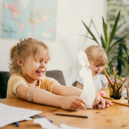 Fiskars Kezdő olló és foglalkoztató könyv 6+