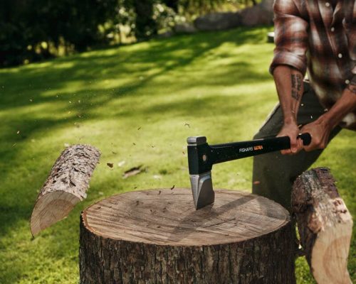 Fiskars U32 Ultra univerzális fejsze - 25 év garanciával