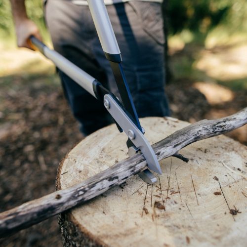 Fiskars PowerGear™ Fém fogaskerekes ágvágó, rávágó LX99 (L) - 25 év garanciával