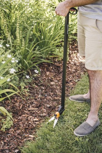 Fiskars Servo-System™ hosszúnyelű fűnyíró olló GS46 (1000590)