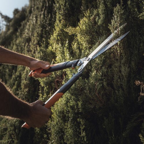 Fiskars PowerGearX™ fém fogaskerekes sövénynyíró, HSX92 - 25 év garanciával (1023631)