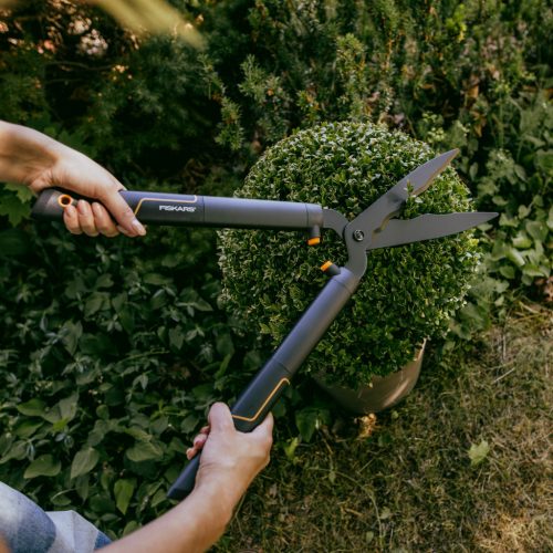 Fiskars SingleStep™ Sövénynyíró olló, HS22 (1001433)