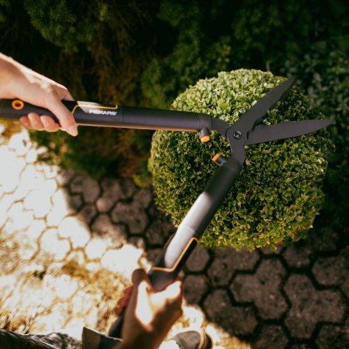 Fiskars SingleStep™ Sövénynyíró olló, HS22 (1001433)