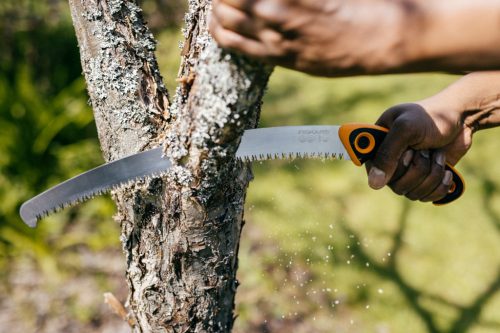 Fiskars Pro fűrész SW-330, tokkal (1020199)