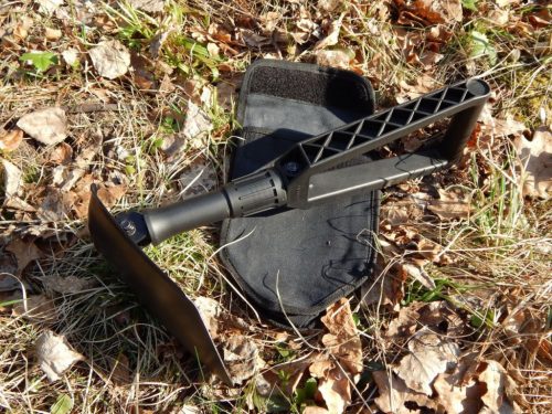 Fiskars Összecsukható lapát (1000621)