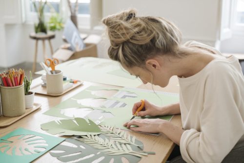 Fiskars Precíziós vágókés, hegyes végű (1003738)