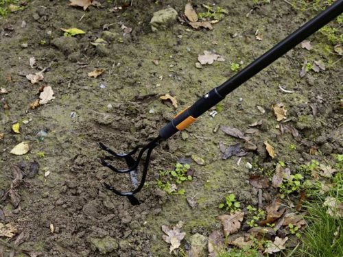 Fiskars QuikFit™ Pengés talajlazító fej (1000681)