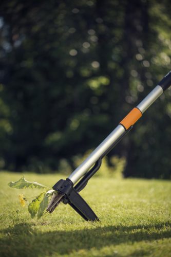 Fiskars SmartFit™ teleszkópos gyomkiszedő (1020125)