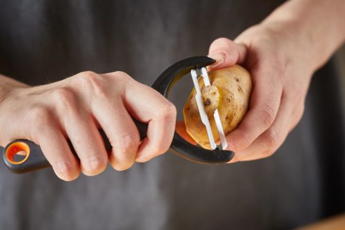 Fiskars Functional Form Hámozó (y-formájú) (1016122)