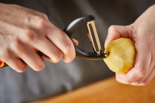 Fiskars Functional Form Hámozó (y-formájú) (1016122)