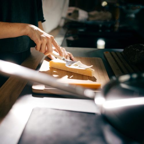 Fiskars Functional Form Sajtvágó, kemény sajtokhoz (1016129)