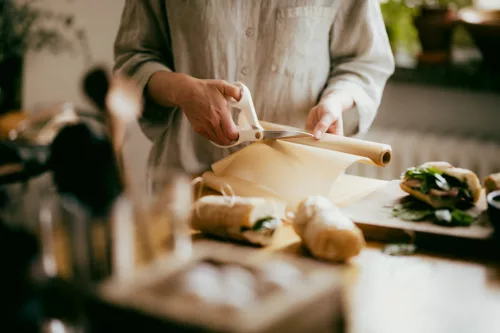 Fiskars Functional Form™ Nagyméretű általános olló, 24 cm, fehér  (1020414)