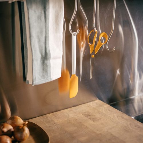 Fiskars Functional Form Tésztakaparó (1023615)