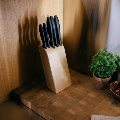 Fiskars Essential Késblokk 5 db késsel (1023782)