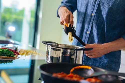 Fiskars Functional Form Tésztakanál (1027301)