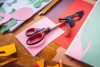Fiskars Gyermekolló, 15 cm, fekete és piros, Softgrip (1027423)