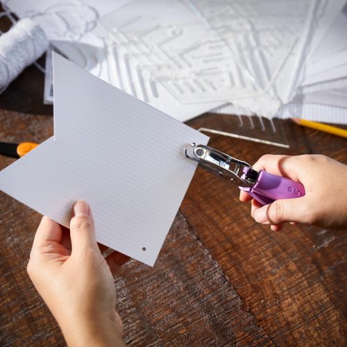 Fiskars Kézi lyukasztó - 0,15cm Kör (1003816)