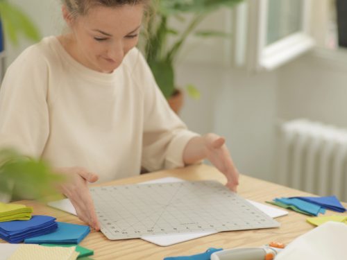 Fiskars Forgatható vágólap (14x14")" (1020694)