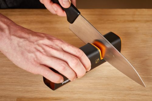 Fiskars Edge Roll-Sharp™ késélező (1003098) 
