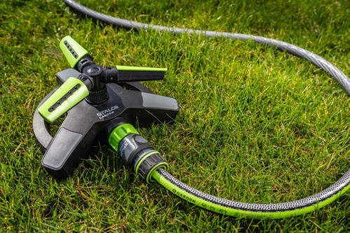 STALCO GARDEN Háromkarú talpas forgó locsoló EXP 